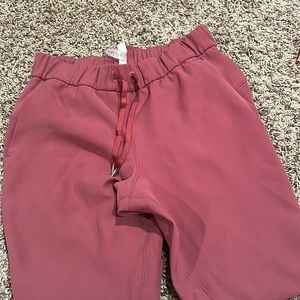 lululemon on the fly joggers 6